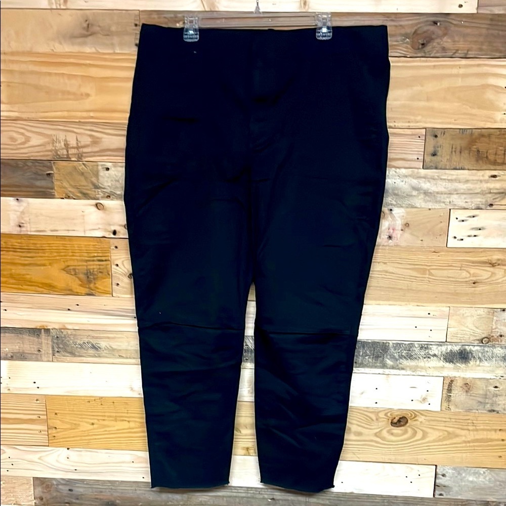 Banana Republic size 18 Girlfriend Authentic Chino Tapered Fit Black Dress Pants